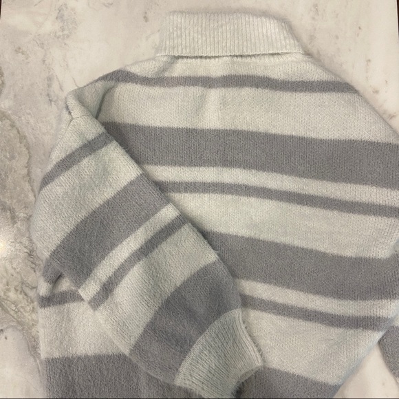 Goodnight Macaroon Striped Grey White Sweater - Picture 7 of 7